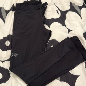 Arcteryx women’s Sentinel Pants size 6